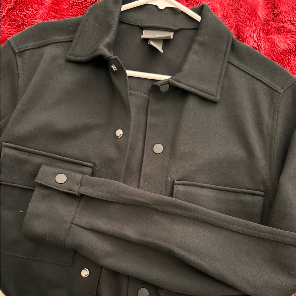 Men’s black shirt